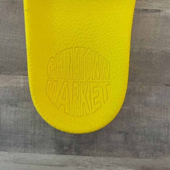 CTM Slides Sandals Big Kids Black Yellow Sz 4 Smile SHIPS ASAP NEW IN BOX Summer - Picture 7 of 8